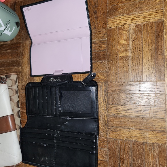 Coach Wallet Bundle - Picture 6 of 7